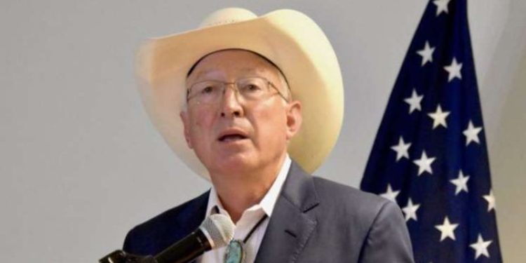 ES NECESARIO ACTUAR CONTRA LOS CÁRTELES: KEN SALAZAR