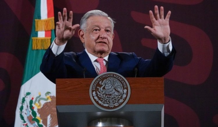 “A México se le respeta”: AMLO al confirmar denuncia a Ecuador ante la CIJ
