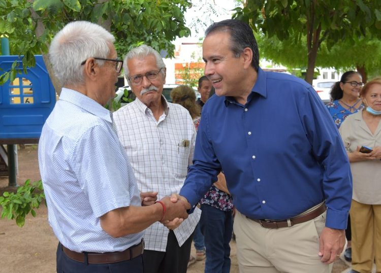 Inicia Antonio Astiazarán entrega de parques rehabilitados