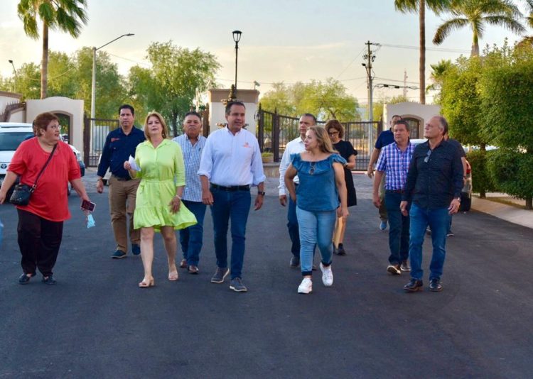 ENTREGA ANTONIO ASTIAZARÁN RECARPETEO DE PRIVADA REAL DE MONTEJO