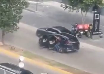 Balacera en zona comercial de Zapopan deja un muerto y tres heridos&nbsp;