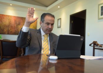 Suma Toño Astiazarán apoyo del Fondo Deportivo del IDH para cuatro deportistas