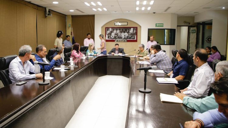 Realizan parlamento abierto en materia de Ley de Pavimentos