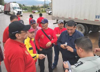 BLOQUEAN DE NUEVA CUENTA MINEROS CARRETERA ÍMURIS-CANANEA&nbsp;