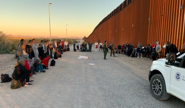 México registró 40.8 millones de migrantes el 2023