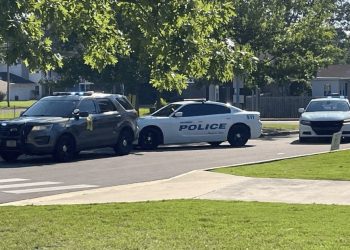 REPORTAN TIROTEO AFUERA DE HOSPITAL EN MISSISSIPPI; HAY CUATRO LESIONADOS