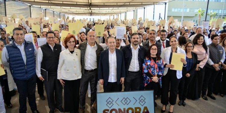 Entrega Gobernador Durazo más de mil bases a personal de salud e inaugura primera sala de hemodinamia en la entidad