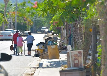 Gobierno Municipal realiza Jornada de Descacharre en la colonia 4 de Marzo