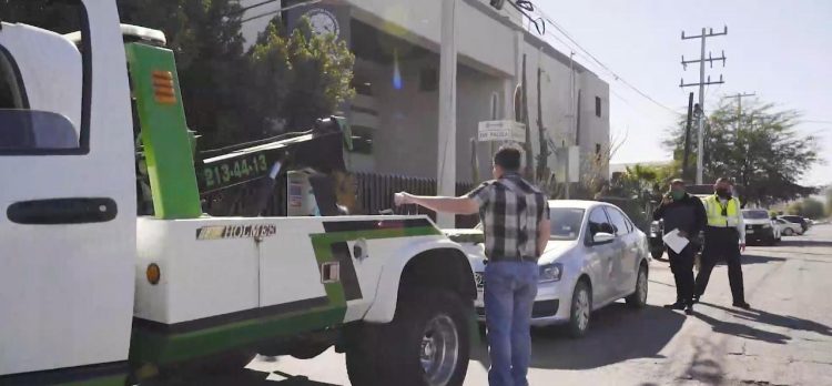 ANUNCIA TOÑO ASTIAZARÁN QUE SE ELIMINA COBRO DE ARRASTRE DE GRÚA