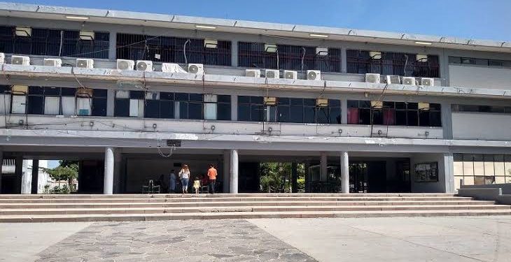 Atienden Policía Estatal, Municipal y SEDENA llamado en Secundaria de Hermosillo