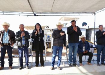Entrega gobernador Durazo equipo pesquero en beneficio de 600 familias de Bahía de Lobos 