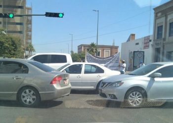 Bloqueos y cierres viales pegan a comerciantes del  centro