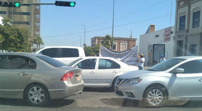 Bloqueos y cierres viales pegan a comerciantes del&nbsp; centro