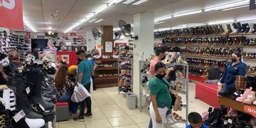 Congreso&nbsp; deberá derogar uso obligatorio de cubrebocas: Alomia