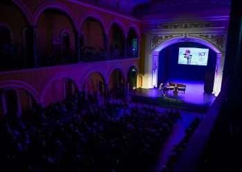 Con música pop y ópera conmemoran el natalicio del doctor Alfonso Ortiz Tirado