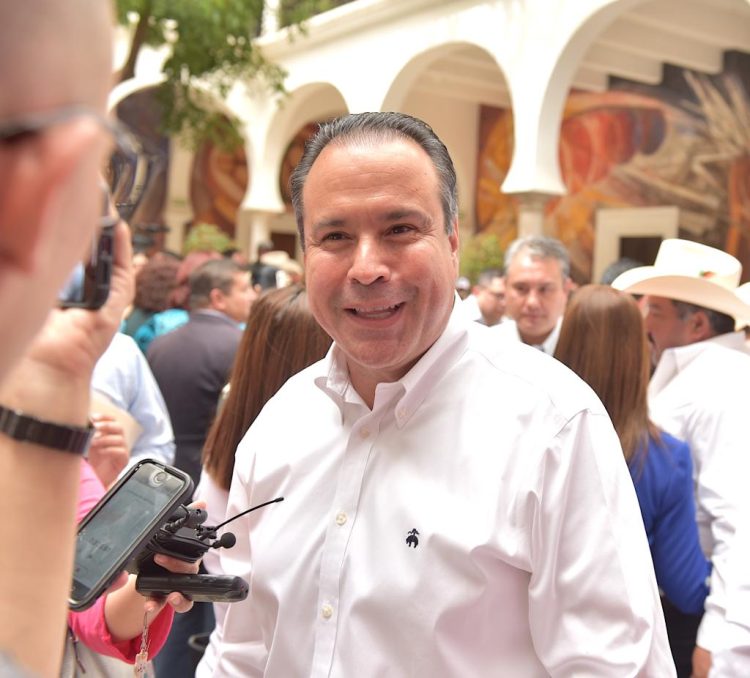 CELEBRA TOÑO ASTIAZARÁN REDUCCIÓN HISTÓRICA DE LA TASA DE DESOCUPACIÓN EN HERMOSILLO