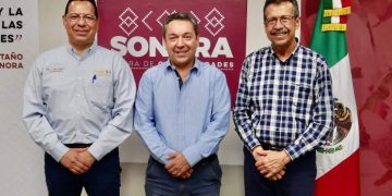 Recibe SEC pliego petitorio estatal de demandas de las secciones 28 y 54 del SNTE