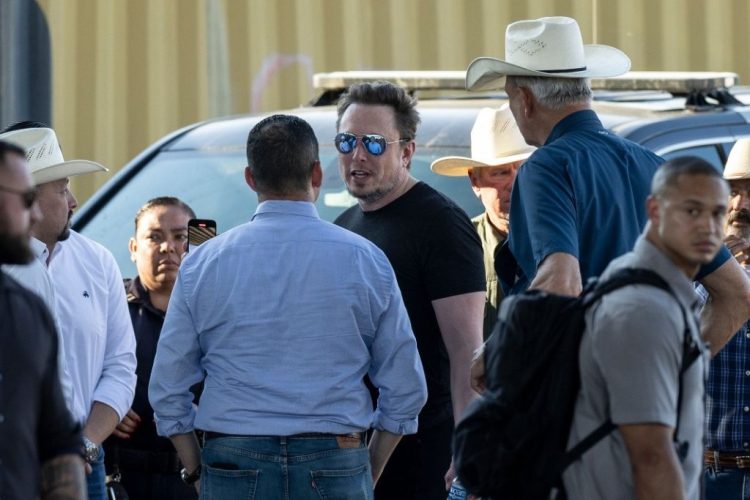 Elon Musk visita la frontera México-EU y se declara en pro de los migrantes