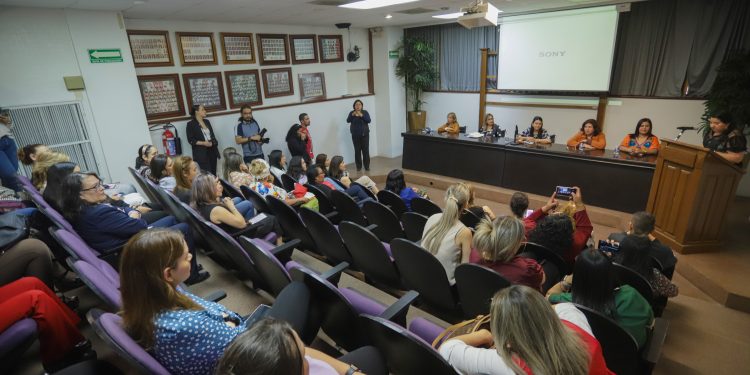 REALIZAN FORO SOBRE “VIOLENCIA POLÍTICA EN RAZÓN DE GÉNERO” PARA PERSONAL DEL CONGRESO DEL ESTADO