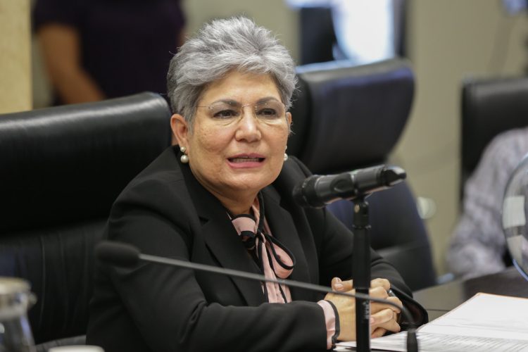 Es Beatriz Elena Huerta nueva titular del Isaf