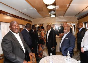 REPORTAN BOMBARDEOS RUSOS EN KIEV DURANTE MISIÓN DE PAZ AFRICANA