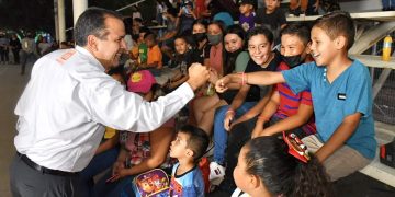 Con propuestas de vecinos Toño Astiazarán integra Presupuesto CRECES