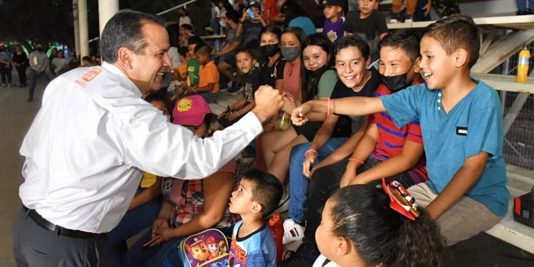 Con propuestas de vecinos Toño Astiazarán integra Presupuesto CRECES