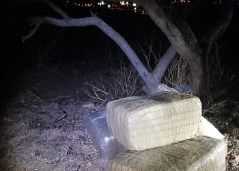 ENCUENTRA POLICÍA ESTATAL 30 KILOGRAMOS DE HIERBA EN CAMINO DE TERRACERÍA EN NOGALES&nbsp;