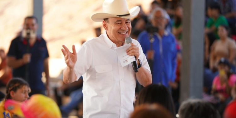 CON INVERSIÓN DE 31 MDP, GOBERNADOR ALFONSO DURAZO ENTREGA GRAN UNIDAD DEPORTIVA EN AGUA PRIETA