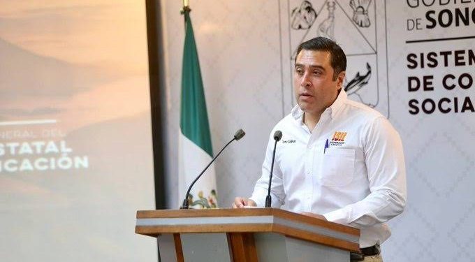 RENUNCIA CUAUHTÉMOC GALINDO ANTE EL ISIE