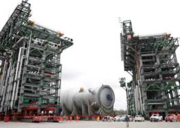 AMLO PROMETE TERMINAR REFINERÍA DE DOS BOCAS A MEDIADOS DE 2023