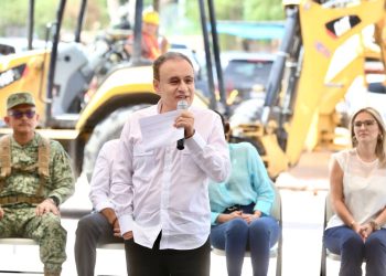 BANDERAZO DE OBRAS TECNOLÓGICO Y ADOLFO RUIZ CORTINES ES CUMPLIRLES A LOS NOGALENSES Y SALVAR VIDAS: ALFONSO DURAZO