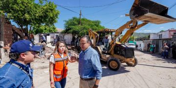 Coordina Toño Astiazarán acciones para acabar con foco insalubre y de inseguridad