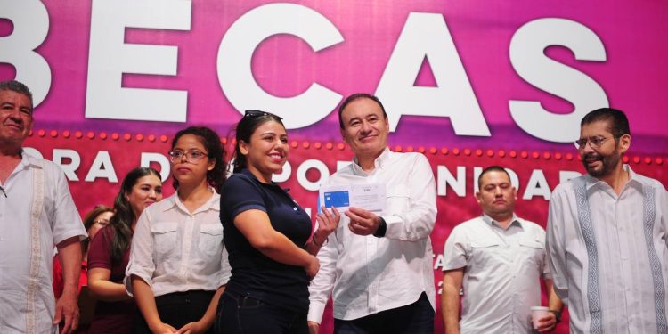 Nadie se quedará sin la posibilidad de estudiar en Sonora: gobernador Alfonso Durazo
