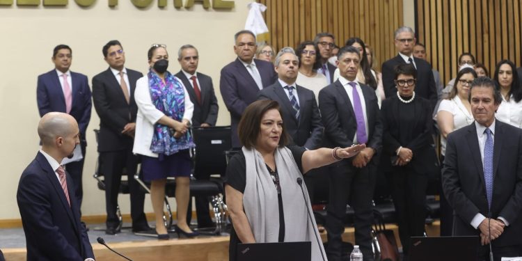 TOMA PROTESTA GUDALUPE TADDEI ZAVALA COMO LA NUEVA CONSEJERA PRESIDENTA DEL INE