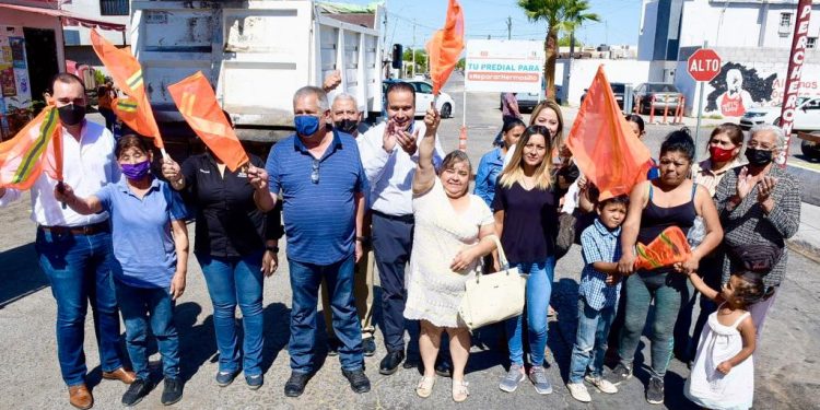 Inicia recarpeteo de calle Tenochtitlán en las colonias Cuauhtémoc y Valle del Marquez