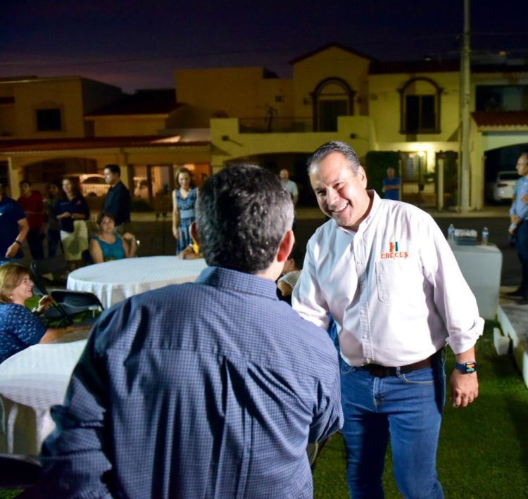 Entrega Toño Astizarán vialidades recarpetadas en Misión del Sol