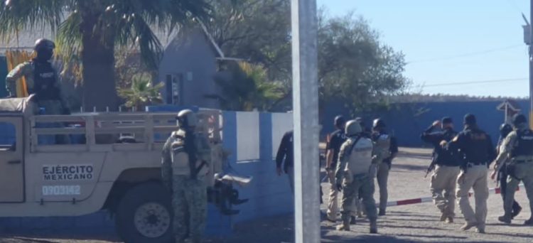 Rescatan a 18 migrantes secuestrados en Sonora