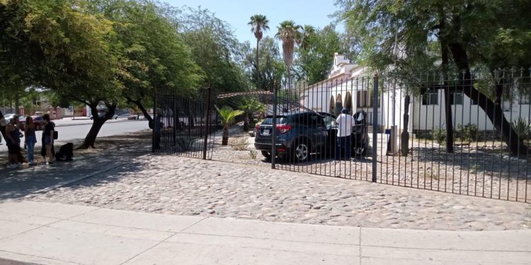 INVESTIGA FISCALÍA DE SONORA HECHO DE TRÁNSITO QUE GENERÓ CHOQUE EN LA CASA HOGAR, JUAN PABLO I