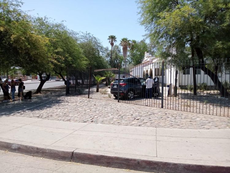 INVESTIGA FISCALÍA DE SONORA HECHO DE TRÁNSITO QUE GENERÓ CHOQUE EN LA CASA HOGAR, JUAN PABLO I