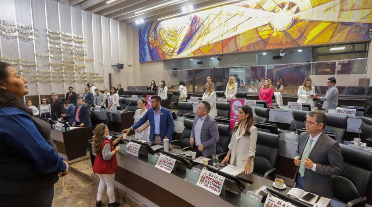 ACUERDA CONGRESO SOLICITAR AL AYUNTAMIENTO DE HERMOSILLO DEJAR SIN EFECTO CAMBIO DE NOMBRE A VIALIDAD “CAMINO DEL SERI” 