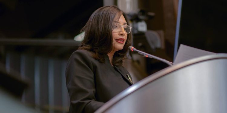 TENER UNA BUENA ADMINISTRACIÓN PÚBLICA DEBE SER UN DERECHO CONSTITUCIONAL: NATALIA RIVERA