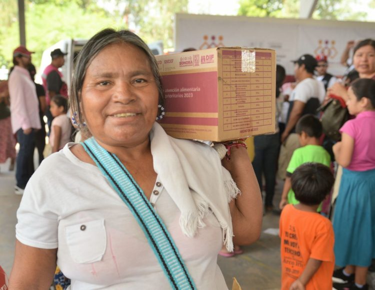 ACERCAMOS SERVICIOS DEL GOBIERNO A LAS Y LOS SONORENSES QUE MÁS LO NECESITAN: ALFONSO DURAZO