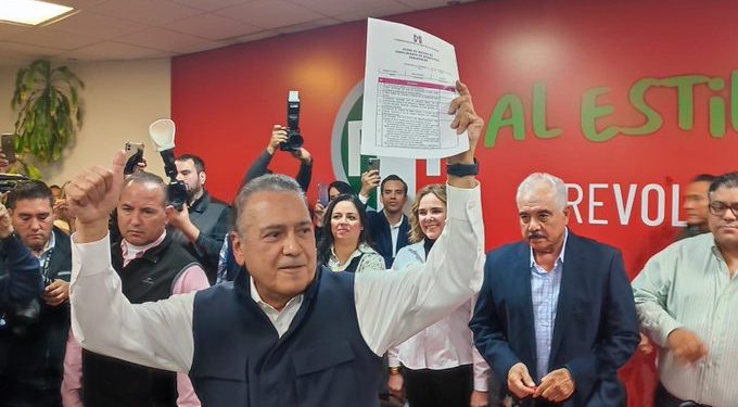 Se registra Manlio Fabio Beltrones como precandidato al Senado por el PRI en Sonora