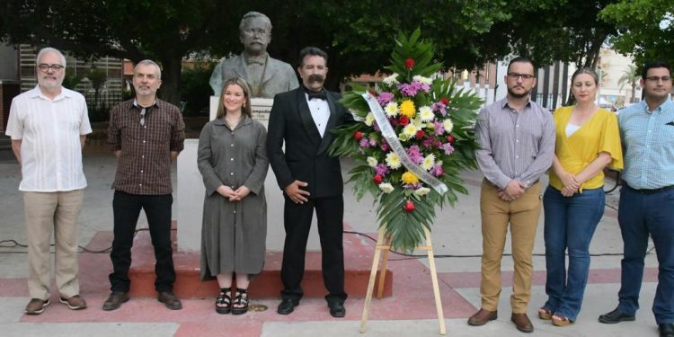 Rinde homenaje Ayuntamiento a Rodolfo Campodónico