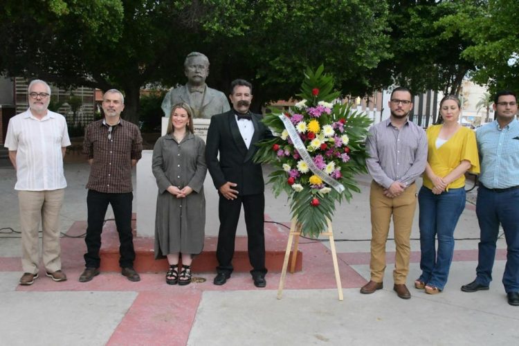 Rinde homenaje Ayuntamiento a Rodolfo Campodónico