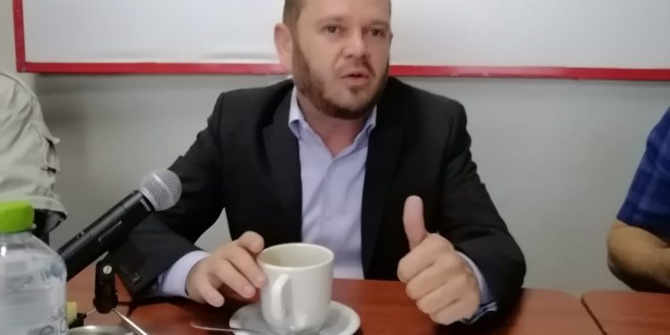 Reportan poco trabajo organizaciones aspirantes a partido político
