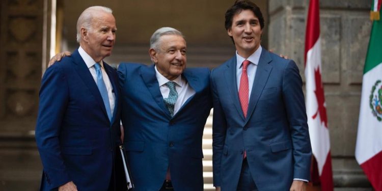 LA CUMBRE ENTRE AMLO, BIDEN Y TRUDEAU DEJA PROMESAS EN MATERIA MIGRATORIA, ECONÓMICA Y DE SEGURIDAD FRONTERIZA