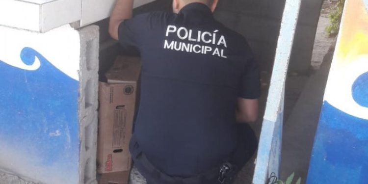 RESCATA POLICÍA MUNICIPAL A DOS MENORES DE EDAD ABANDONADOS EN POBLADO MIGUEL ALEMÁN
