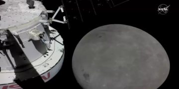 ARTEMIS: LA PRIMERA FOTO DE LA LUNA QUE TOMA LA MISIÓN ESPACIAL AL ORBITAR EL SATÉLITE&nbsp;